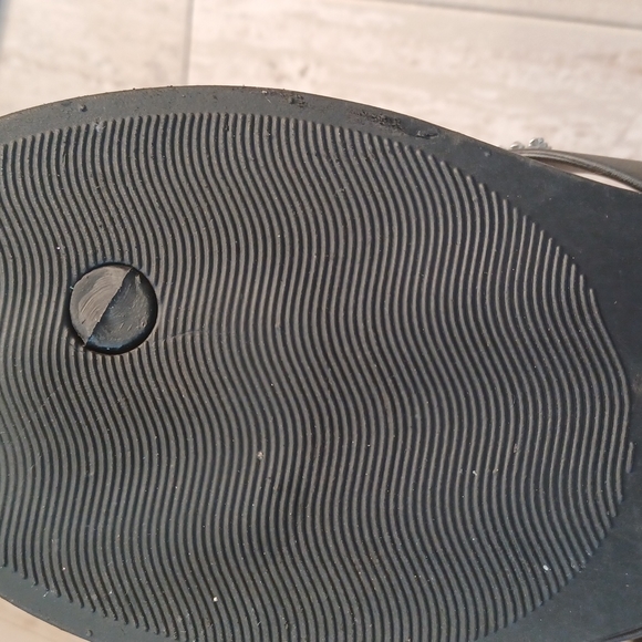 White Line Rhinestone Flip Flops - Picture 6 of 7